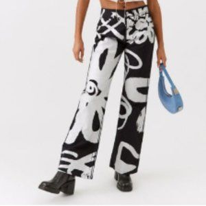 NWT BDG ‘90s Printed Mid-Rise Bootcut Jean